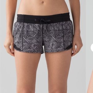 Lululemon hotty hot shorts